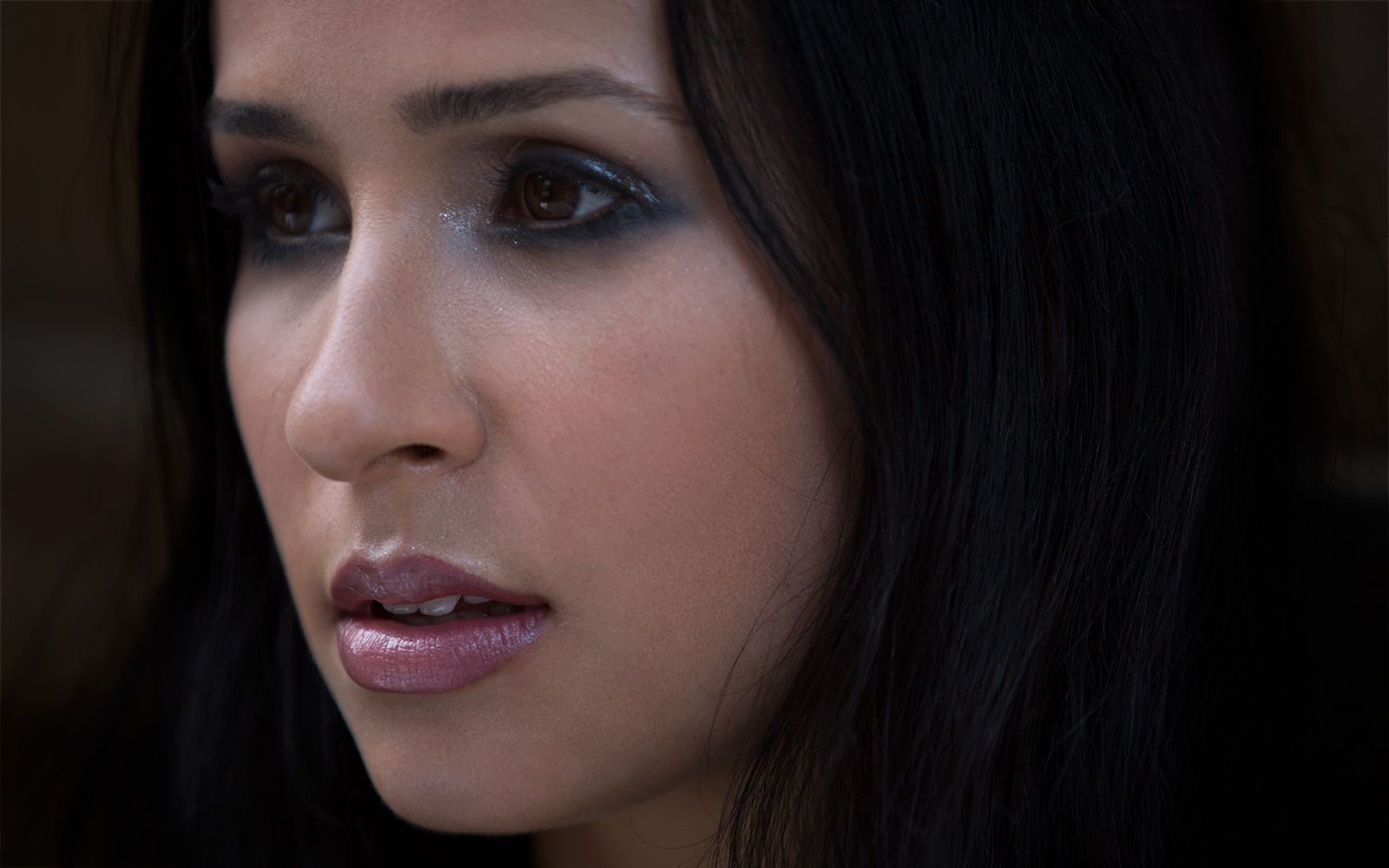 olivia-still-dewy-04